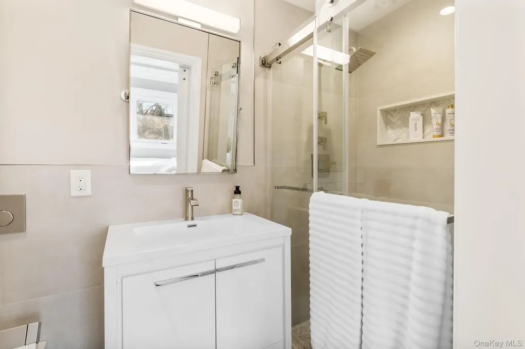 3047 Mitchell Road Westhampton NY 11978