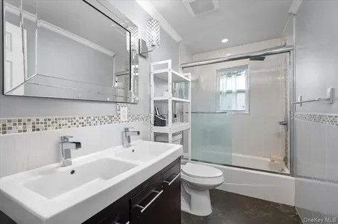 216 Florence Street Mamaroneck NY 10543