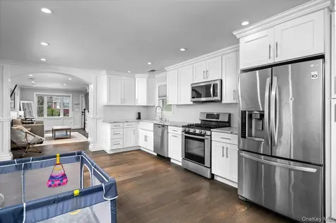 216 Florence Street Mamaroneck NY 10543