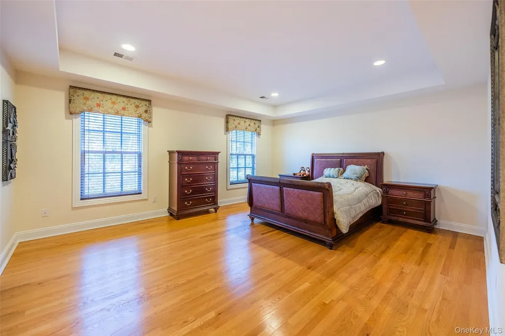 5 Westgate Road Muttontown NY 11791