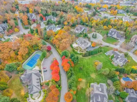 5 Westgate Road Muttontown NY 11791