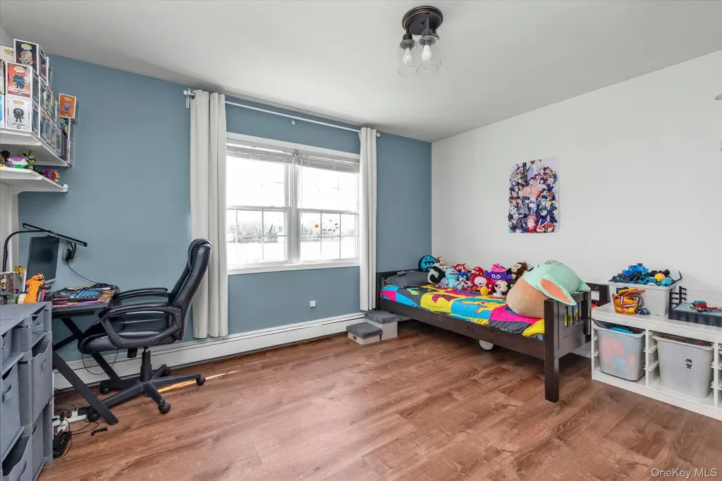 32 Return Lane Levittown NY 11756