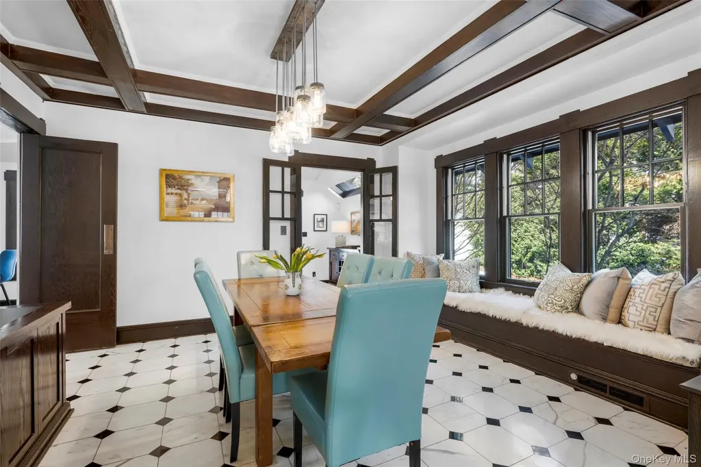 30 Myrtle Boulevard Larchmont NY 10538