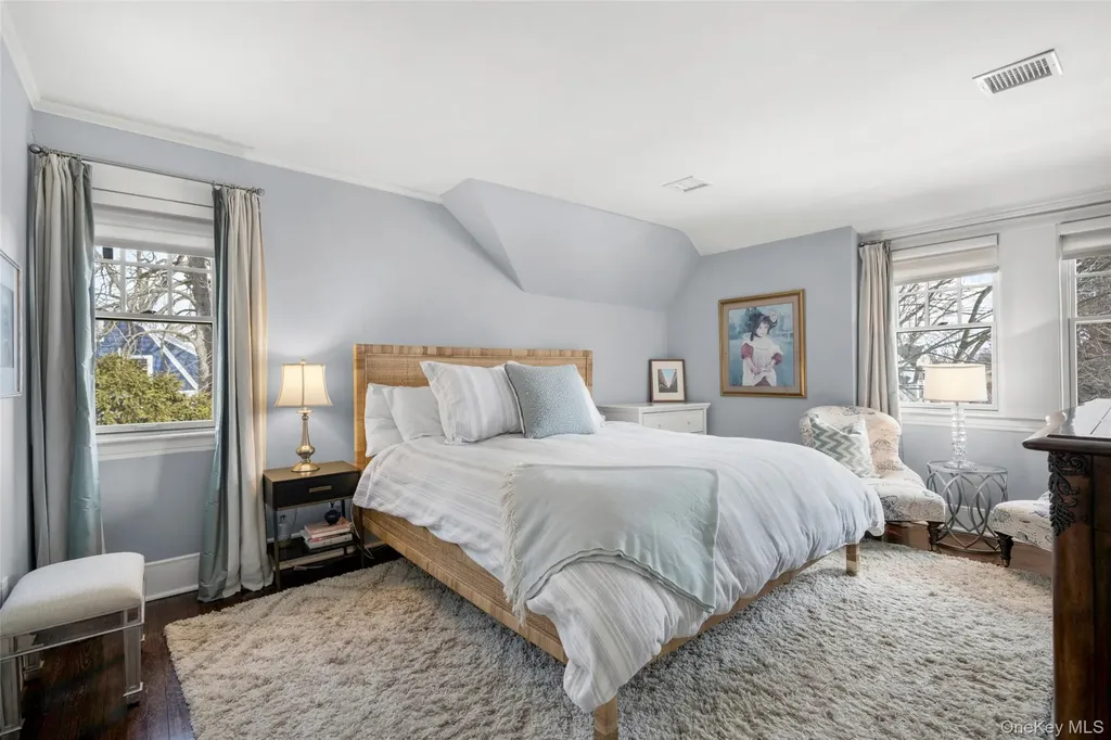 30 Myrtle Boulevard Larchmont NY 10538