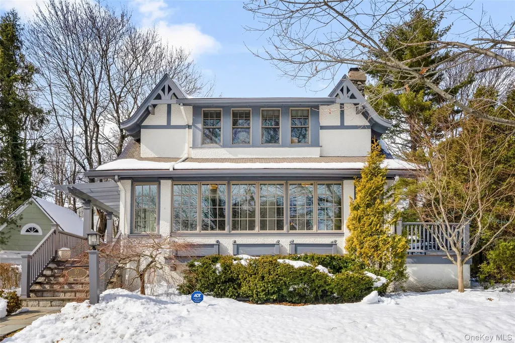 30 Myrtle Boulevard Larchmont NY 10538