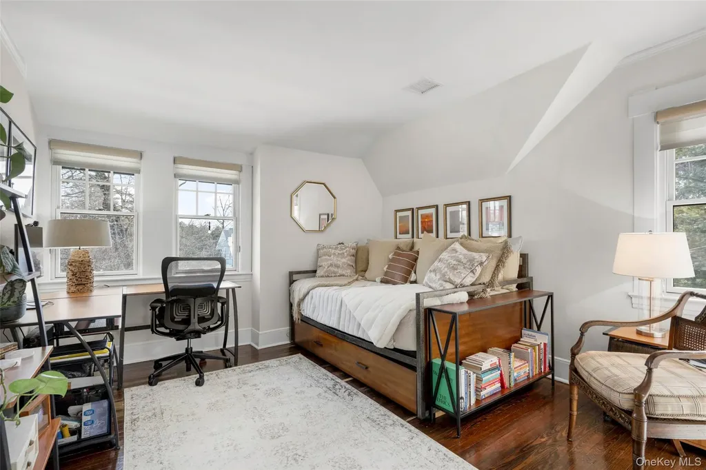 30 Myrtle Boulevard Larchmont NY 10538