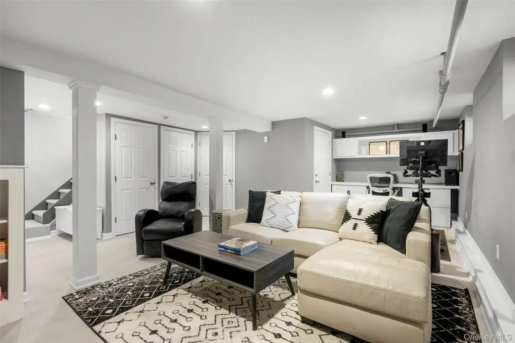30 Myrtle Boulevard Larchmont NY 10538