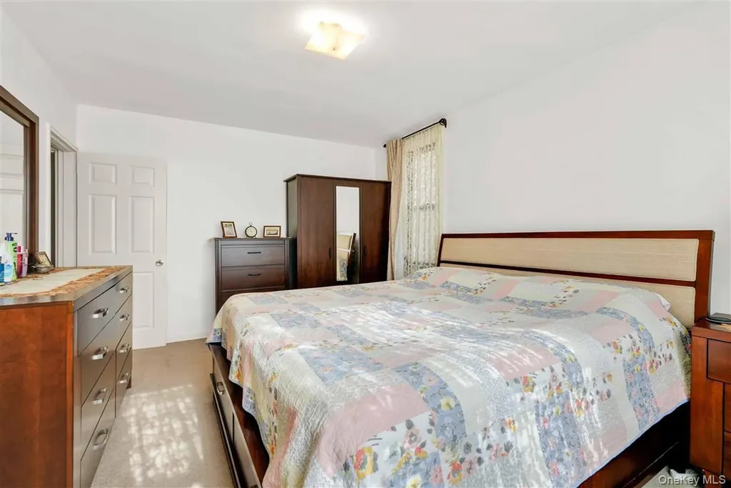 141-05 Pershing Crescent Briarwood NY 11435