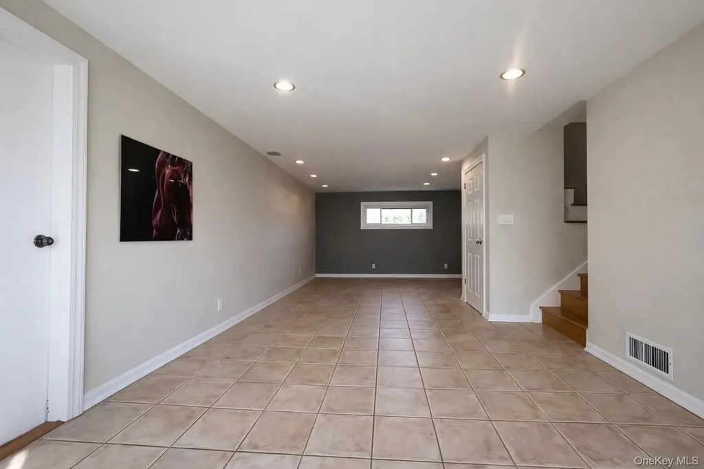 24 Willets Avenue Syosset NY 11791