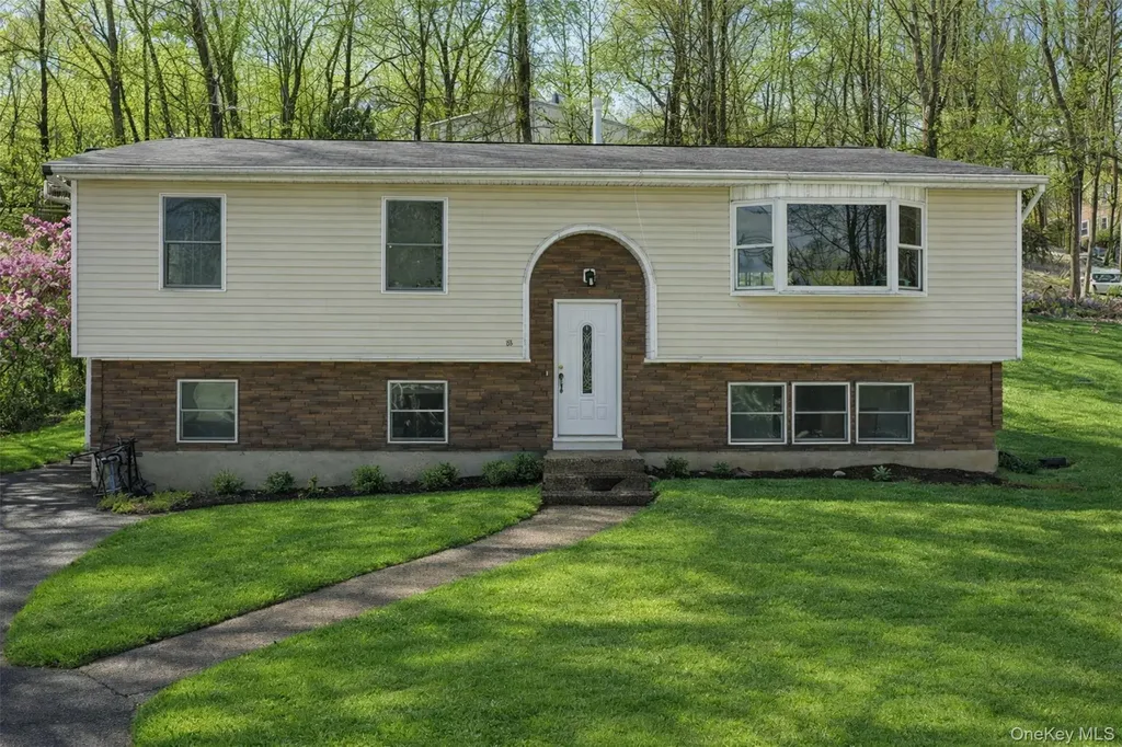 153 S Pascack Road Nanuet NY 10954