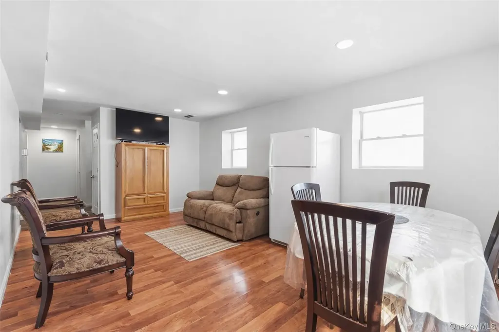 153 S Pascack Road Nanuet NY 10954