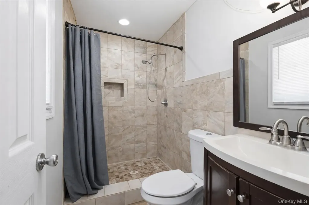 153 S Pascack Road Nanuet NY 10954