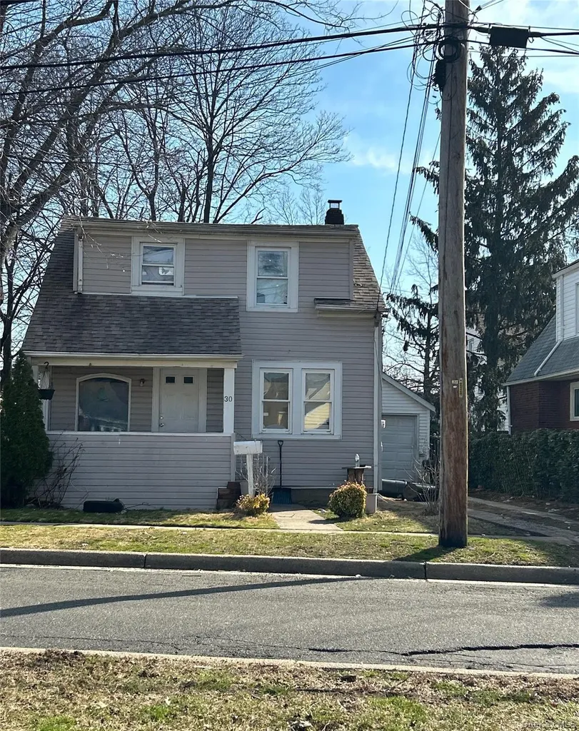 30 Pierson Avenue Hempstead NY 11550