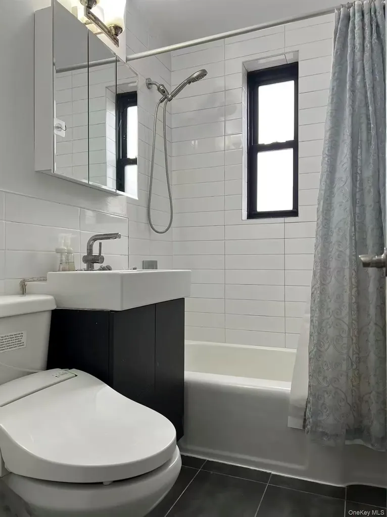 15010 71st Avenue Flushing NY 11367