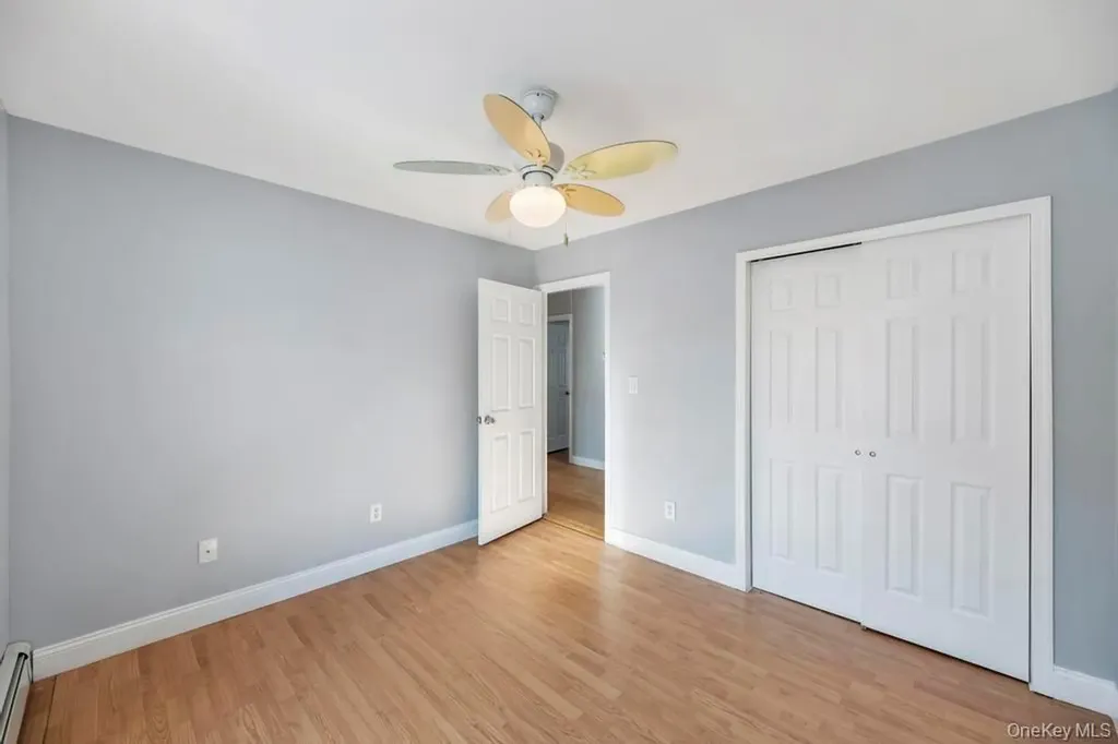 1 Vinyard Way Coram NY 11727