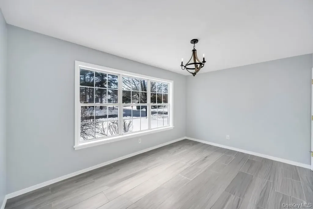 1 Vinyard Way Coram NY 11727