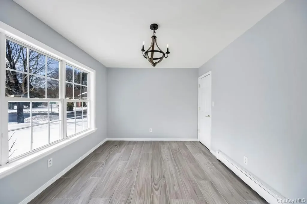 1 Vinyard Way Coram NY 11727