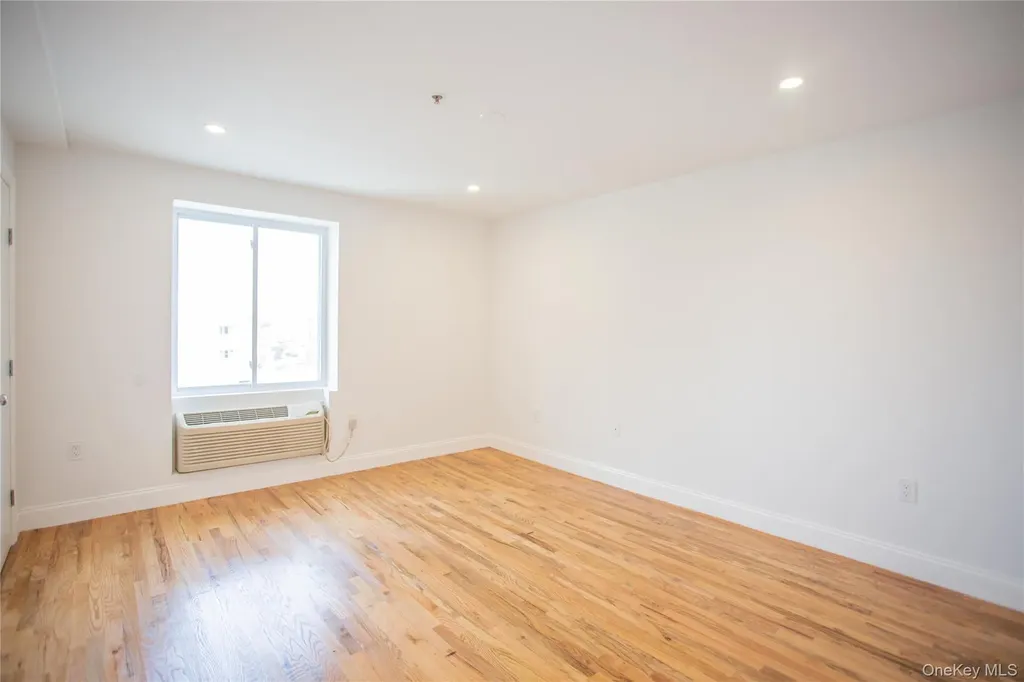 10 Franklin Boulevard Long Beach NY 11561