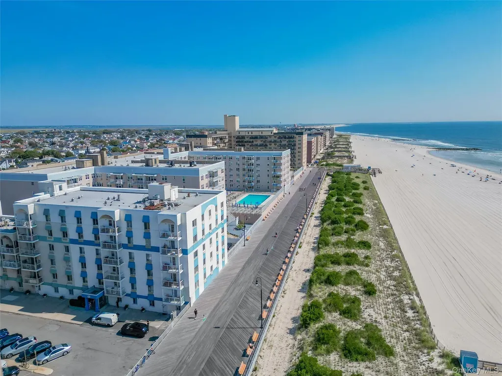 10 Franklin Boulevard Long Beach NY 11561