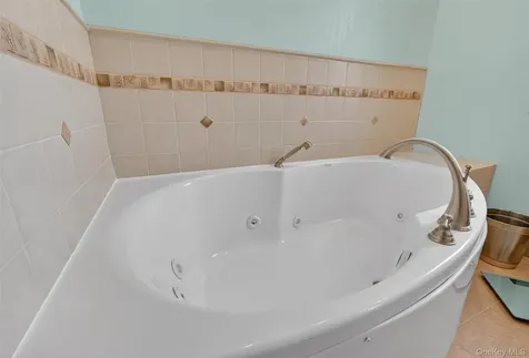 23 Ruth Road Cortlandt Manor NY 10567