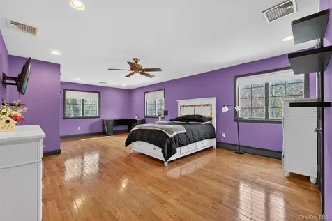 23 Ruth Road Cortlandt Manor NY 10567