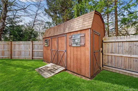 23 Ruth Road Cortlandt Manor NY 10567