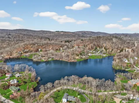 23 Ruth Road Cortlandt Manor NY 10567