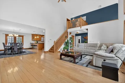 23 Ruth Road Cortlandt Manor NY 10567
