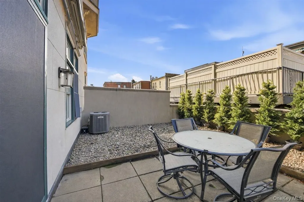 100 Sheldrake Place Mamaroneck NY 10543
