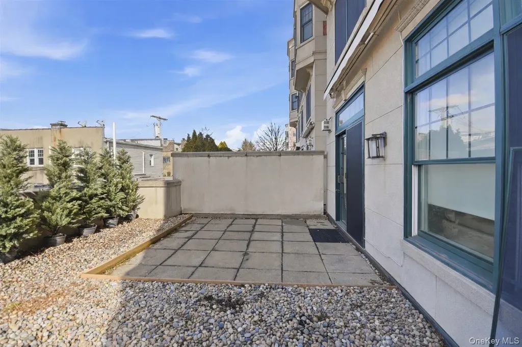 100 Sheldrake Place Mamaroneck NY 10543