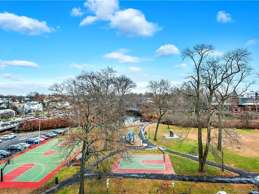 100 Sheldrake Place Mamaroneck NY 10543