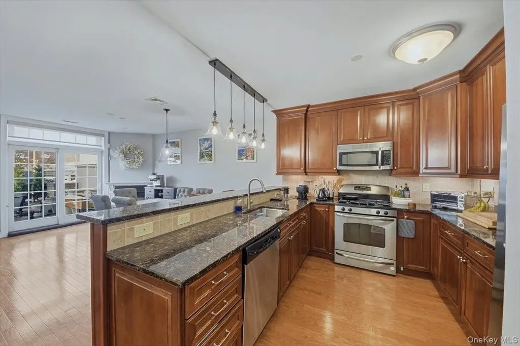 100 Sheldrake Place Mamaroneck NY 10543