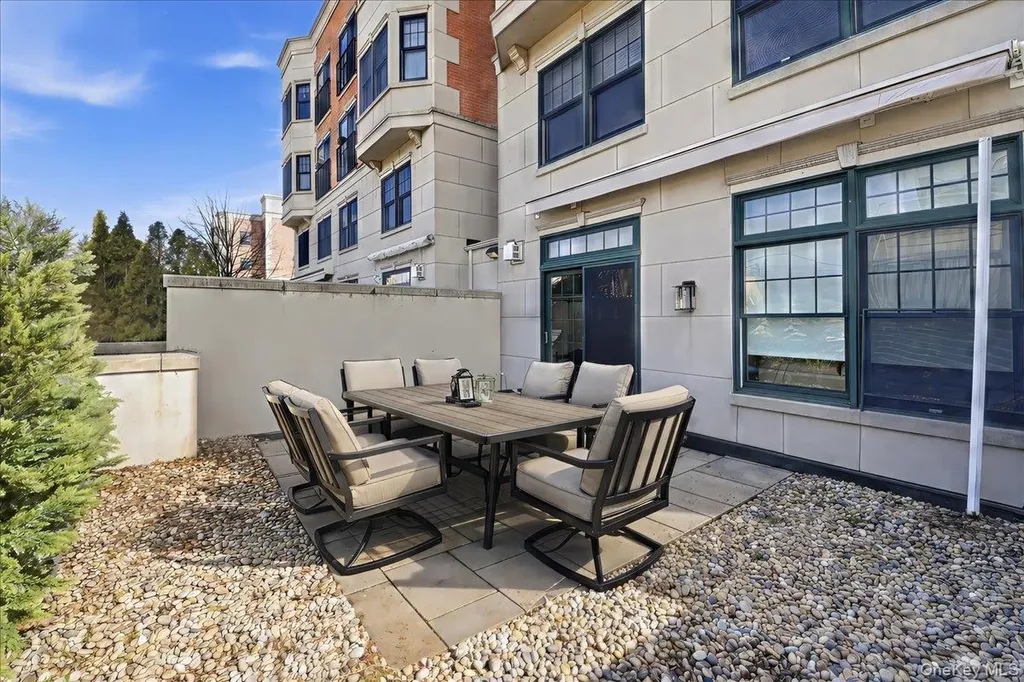 100 Sheldrake Place Mamaroneck NY 10543