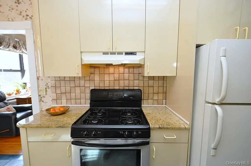 143 Garth Road Scarsdale NY 10583