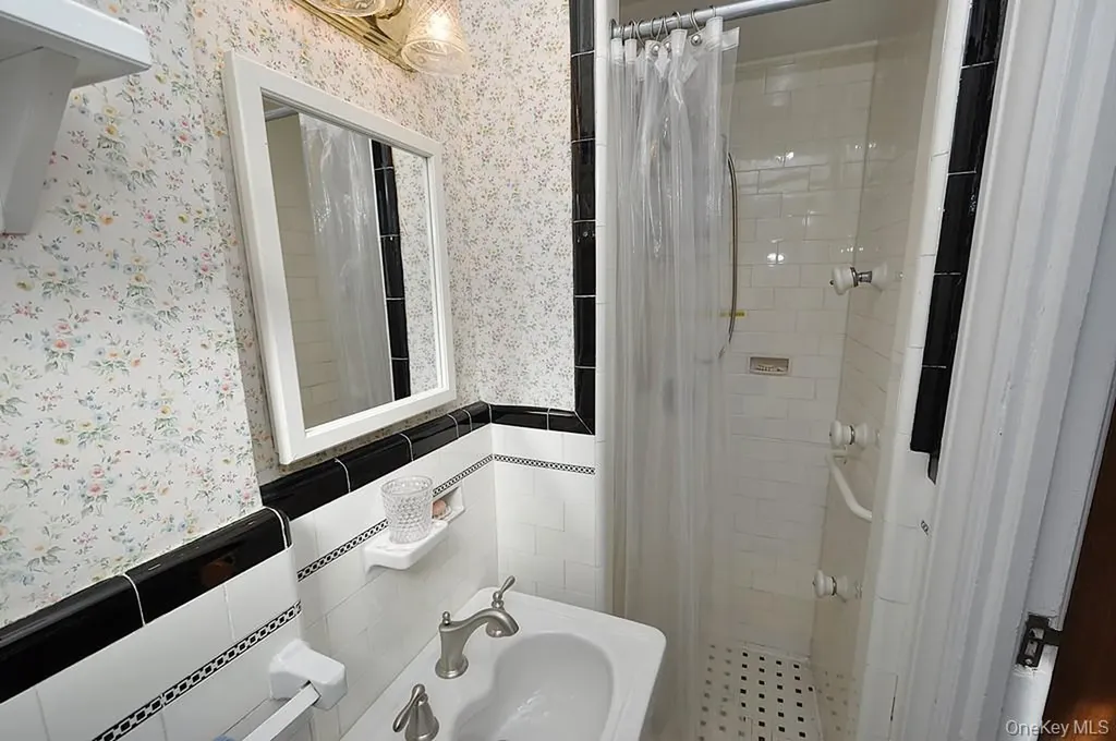 143 Garth Road Scarsdale NY 10583