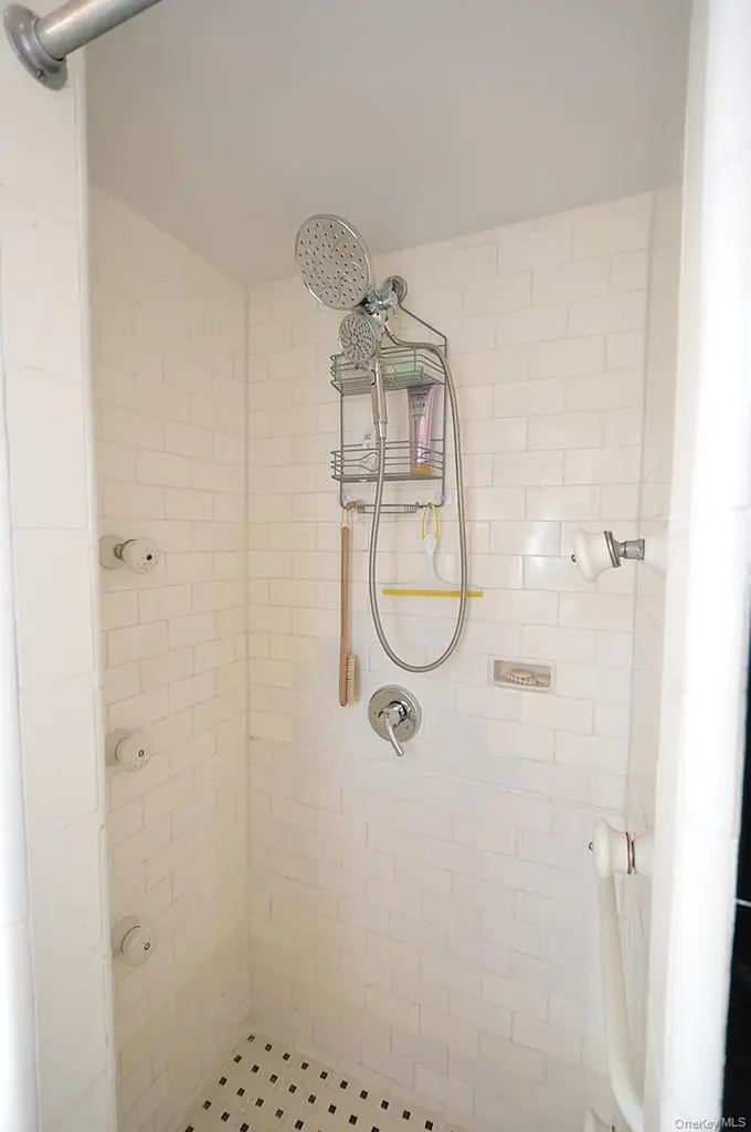 143 Garth Road Scarsdale NY 10583