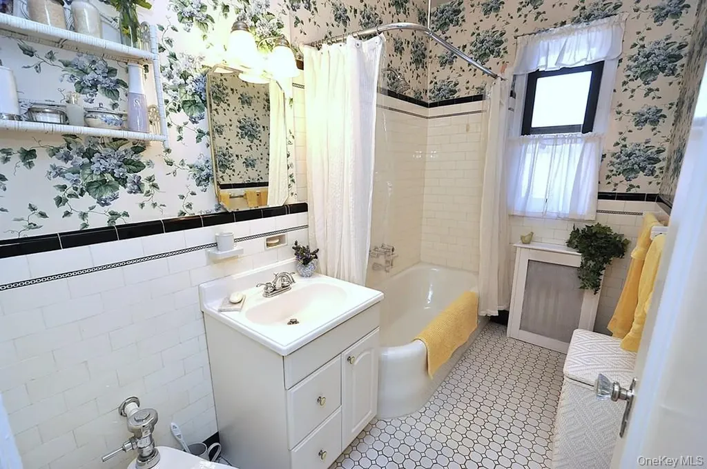 143 Garth Road Scarsdale NY 10583