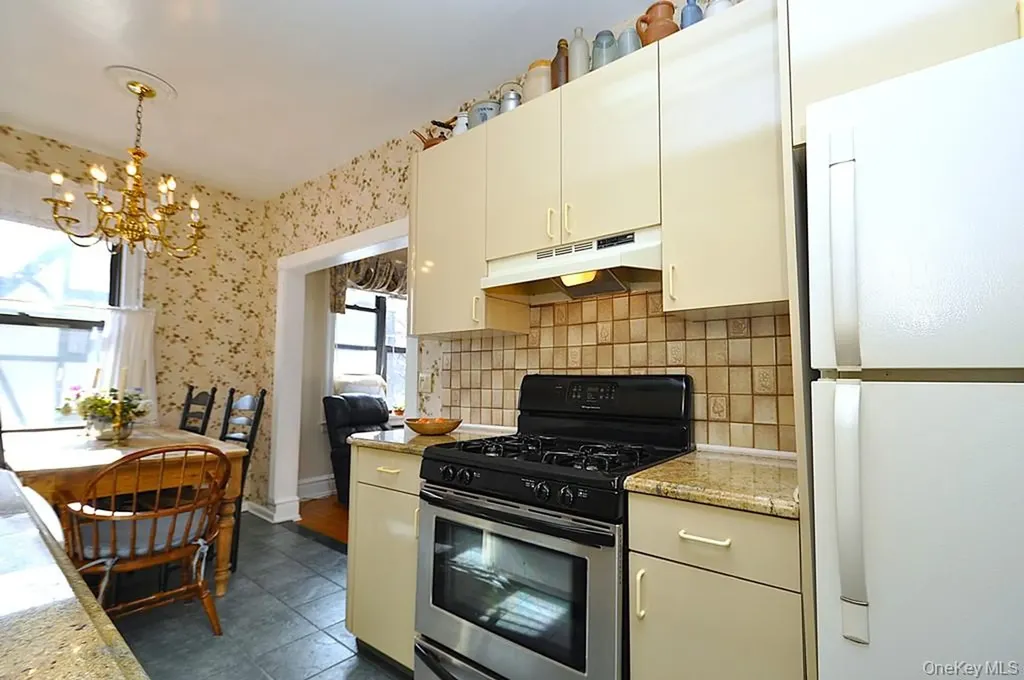 143 Garth Road Scarsdale NY 10583