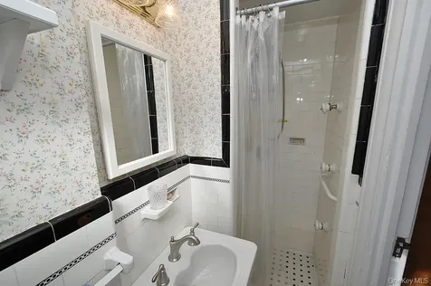 143 Garth Road Scarsdale NY 10583