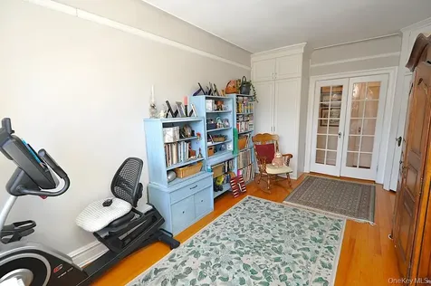 143 Garth Road Scarsdale NY 10583