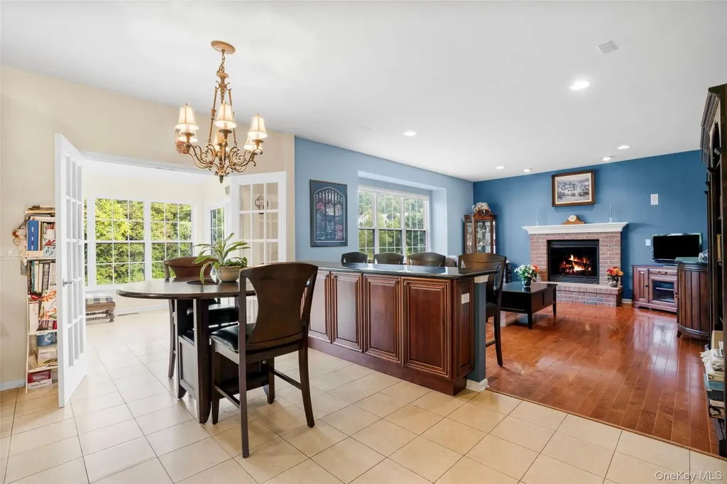 653 Creekside Lane Fishkill NY 12524