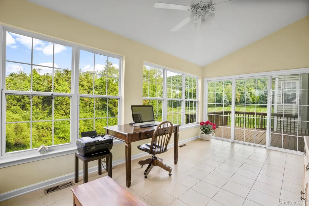 653 Creekside Lane Fishkill NY 12524