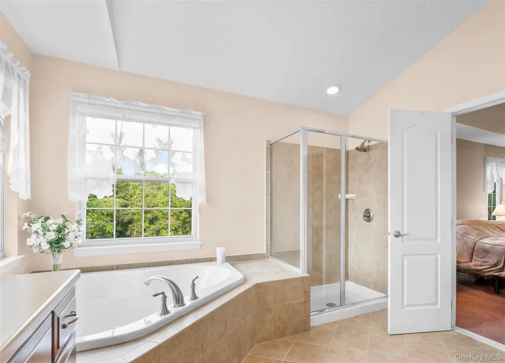 653 Creekside Lane Fishkill NY 12524