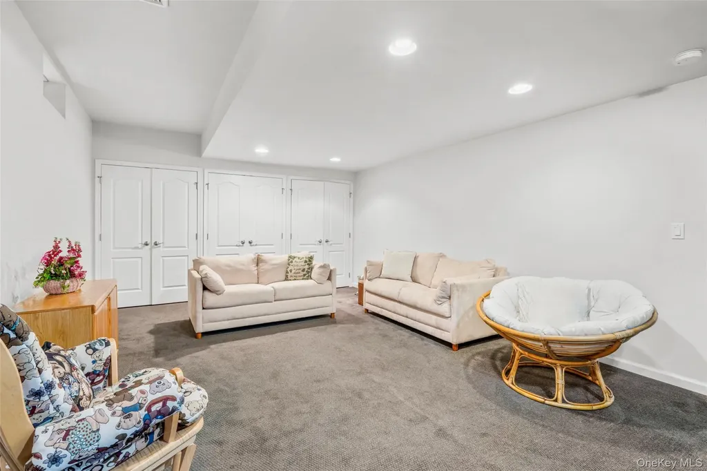 653 Creekside Lane Fishkill NY 12524