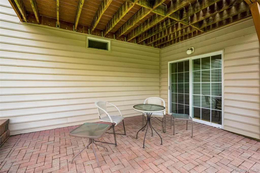 653 Creekside Lane Fishkill NY 12524