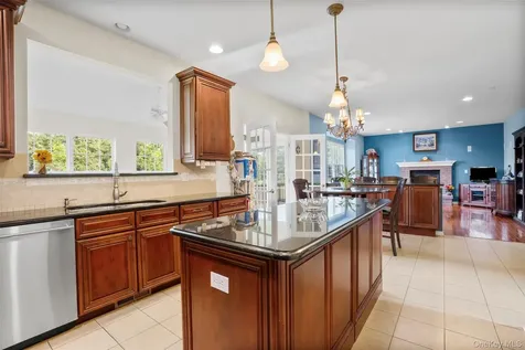 653 Creekside Lane Fishkill NY 12524