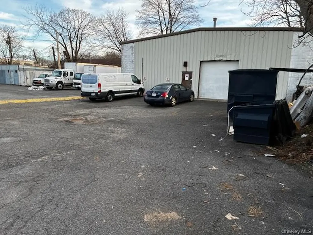 464W E Main Street Patchogue NY 11772