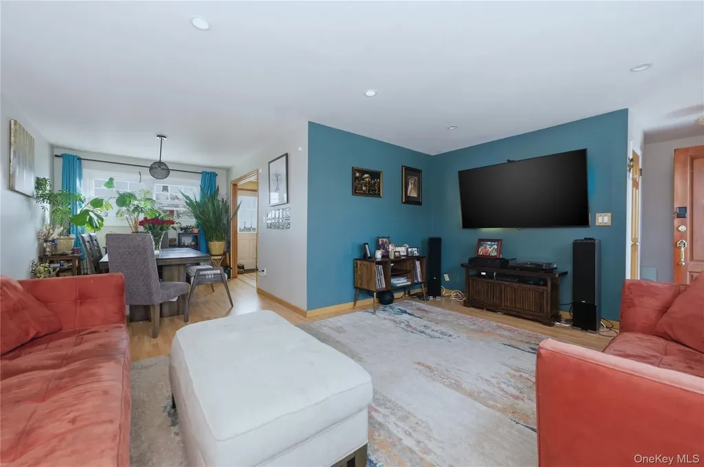3 Archer Street Freeport NY 11520
