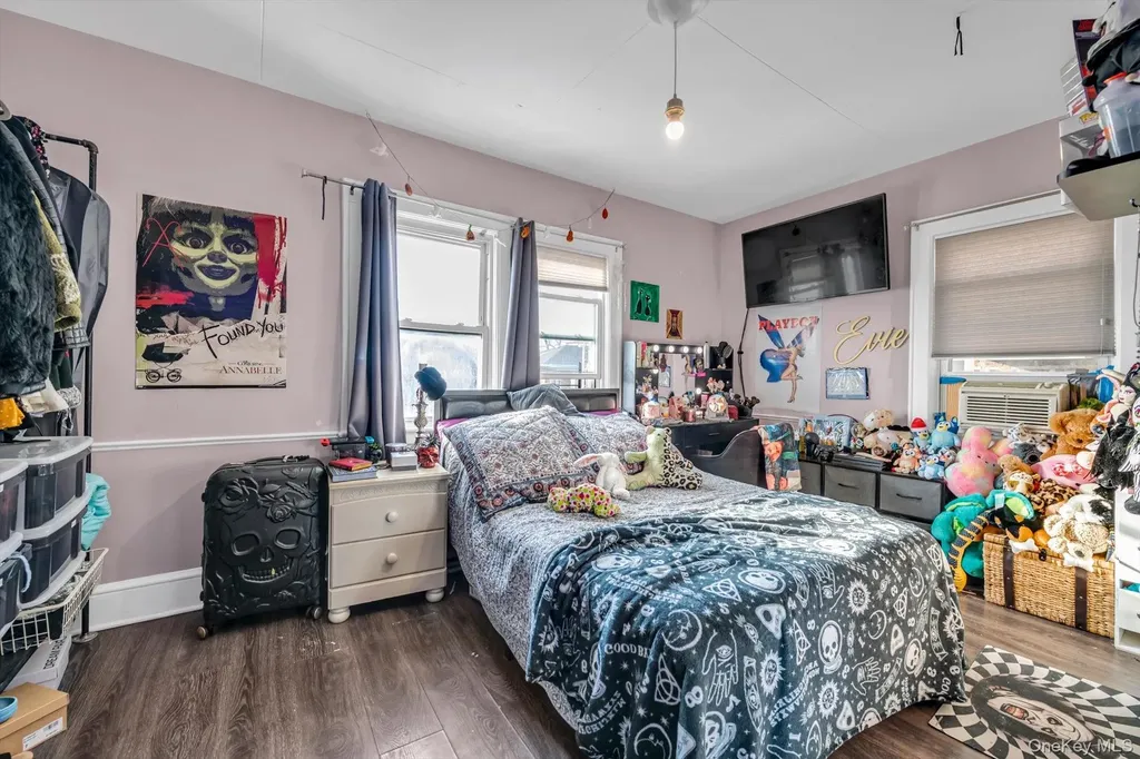 42-28 189th Street Flushing NY 11358