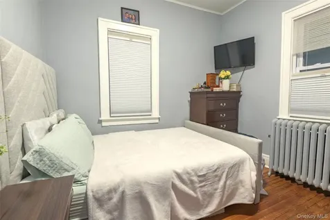 1060 Midland Street Uniondale NY 11553